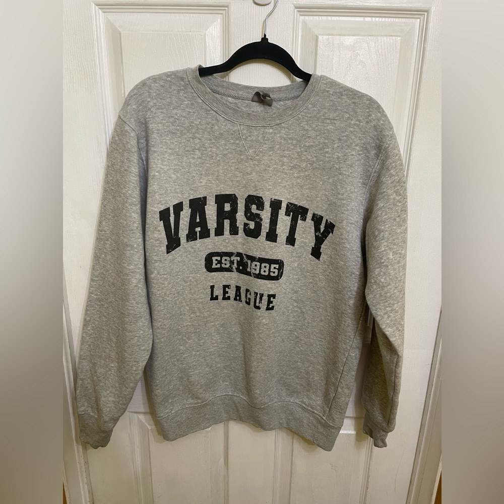 Grey Sweatshirt